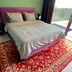 Guest house Finiq Boutiq Foiniki