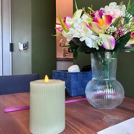 Finiq Boutiq ゲストハウス 3*