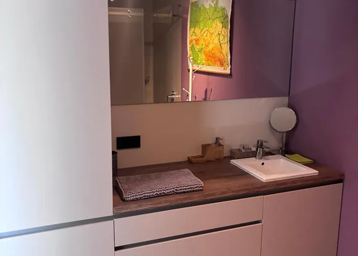 Πανσιόν Finiq Boutiq 3*