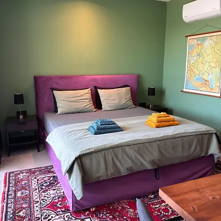 Finiq Boutiq Guest house Foiniki