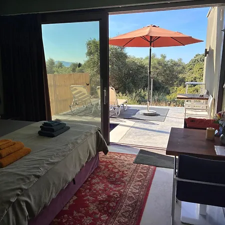 Guest house Finiq Boutiq 3*