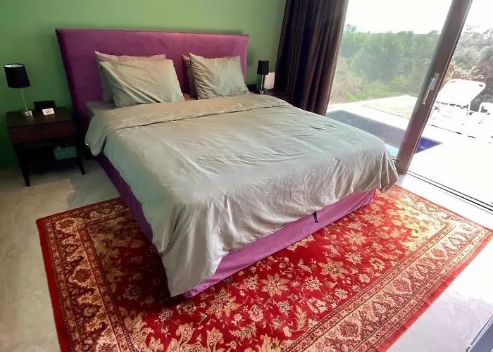 Гостевой дом Finiq Boutiq Foiniki